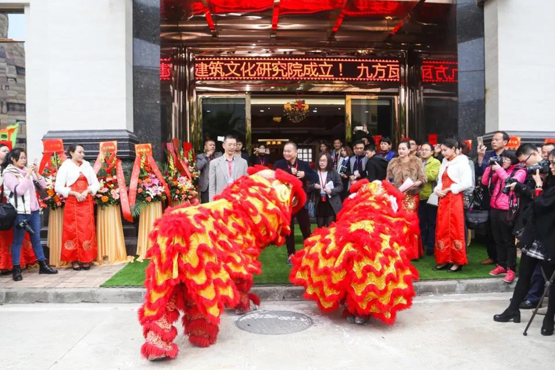 首尾不懈，，，，，，，，愿新岁一路生花